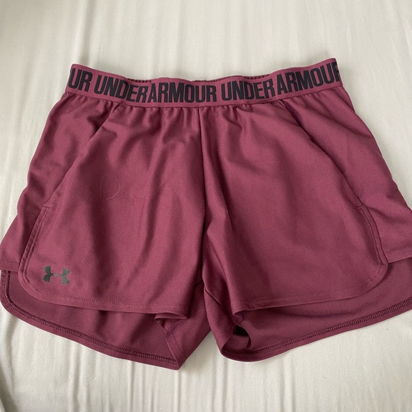 Purplish pink Under Armour loose fitting shorts - Picture 2 of 4